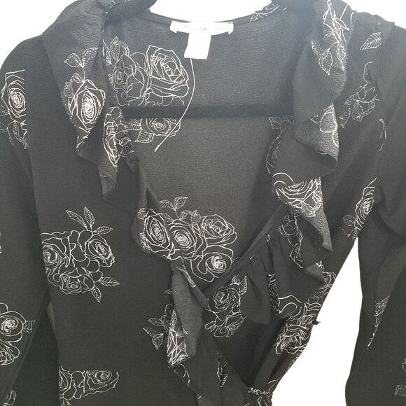 Urban Heritage Womens Sz M Black White Floral Long Sleeve Wrap Dress - Picture 3 of 10